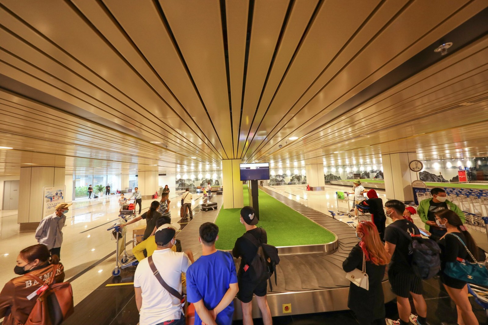 Baggage reclaim at the Van Don terminal