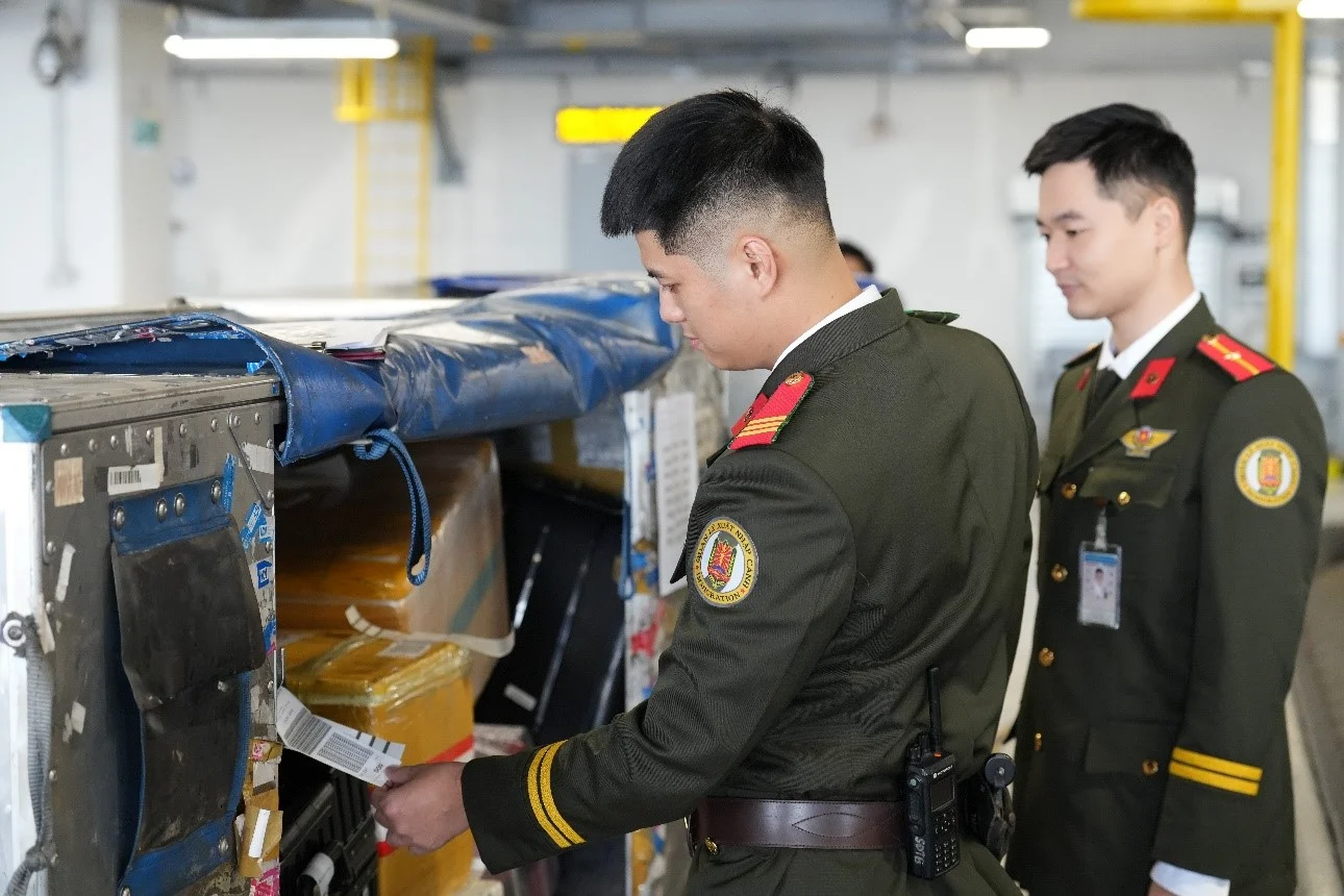 Cargo inspection at the Van Don terminal